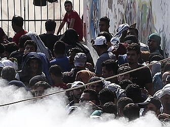 Tensions rise on the Greek isl...